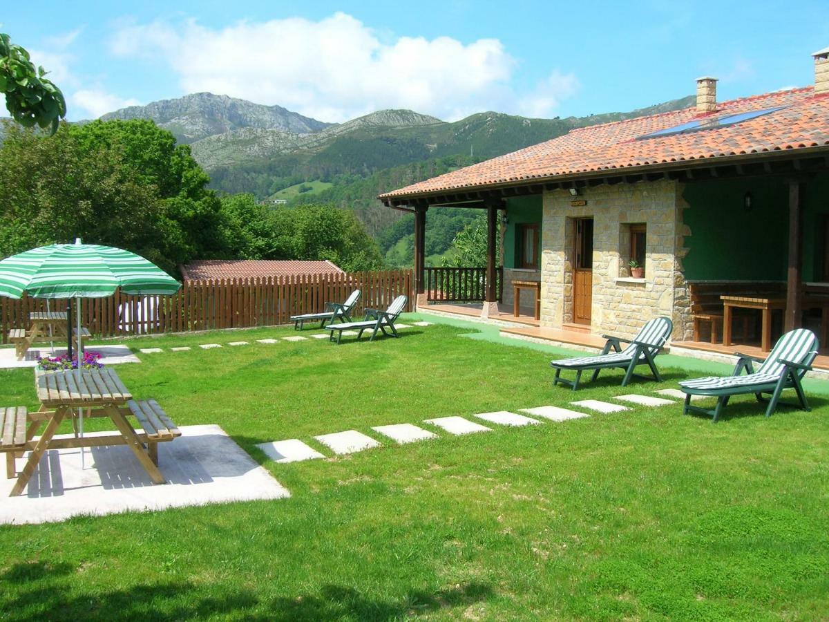 Coviellador Cangas De Onis Guest House Luaran gambar